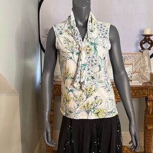 Karl Lagerfeld White and Blue Sleeveless Tie Front Blouse